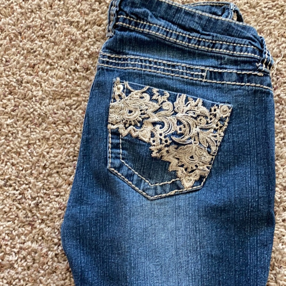 Capris - Picture 2 of 4